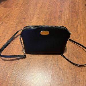 LIKE NEW MK CROSSBODY
